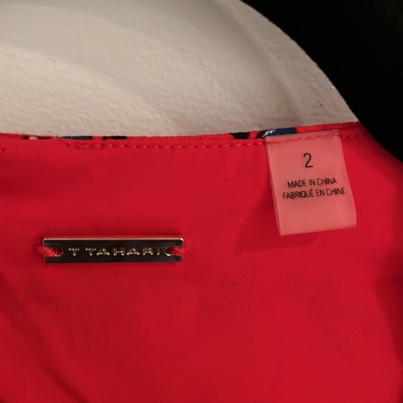 T Tahari Pleated Floral Print Maxi Dress size 2 NWT - Picture 6 of 8